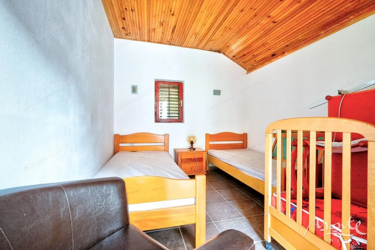 Prodaja, kuća, 67m², Orahovac, Kotor