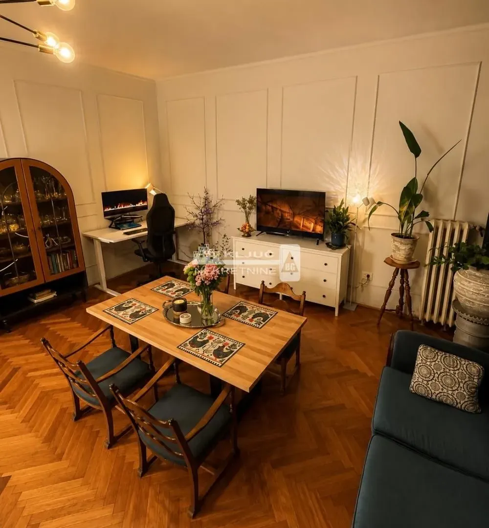 Prodaja, četvorosoban stan, 153m², Stari Grad, Beograd
