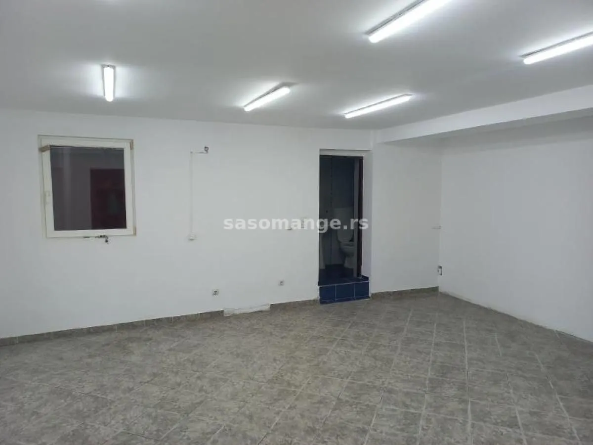 Rent, office space, 97m², Rakovica, Beograd
