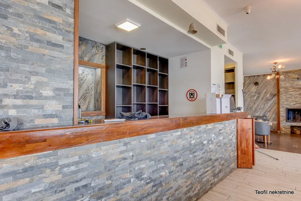 Rent, office space, 300m², Zemun Kej, Zemun Sve Podlokacije