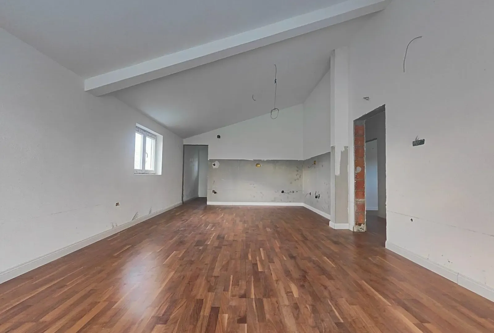 Prodaja, kuća, 250m², Karaburško Polje, Podgorica