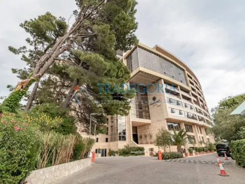 Prodaja, dvosoban stan, 78m², Budva, Crna Gora - image 17