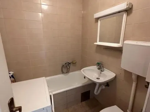 Rent, studio apartment, 30m², Novo naselje, Novi Sad - image 4
