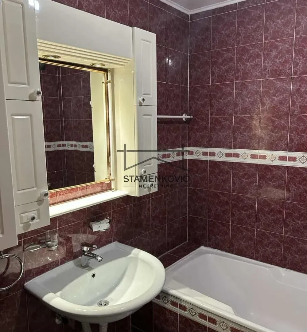 Prodaja, dvosoban stan, 63m², Nova Detelinara, Novi Sad Sve Podlokacije
