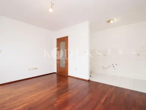 Rent, one bedroom apartment, 42m², Stari Aerodrom, Podgorica - image 2