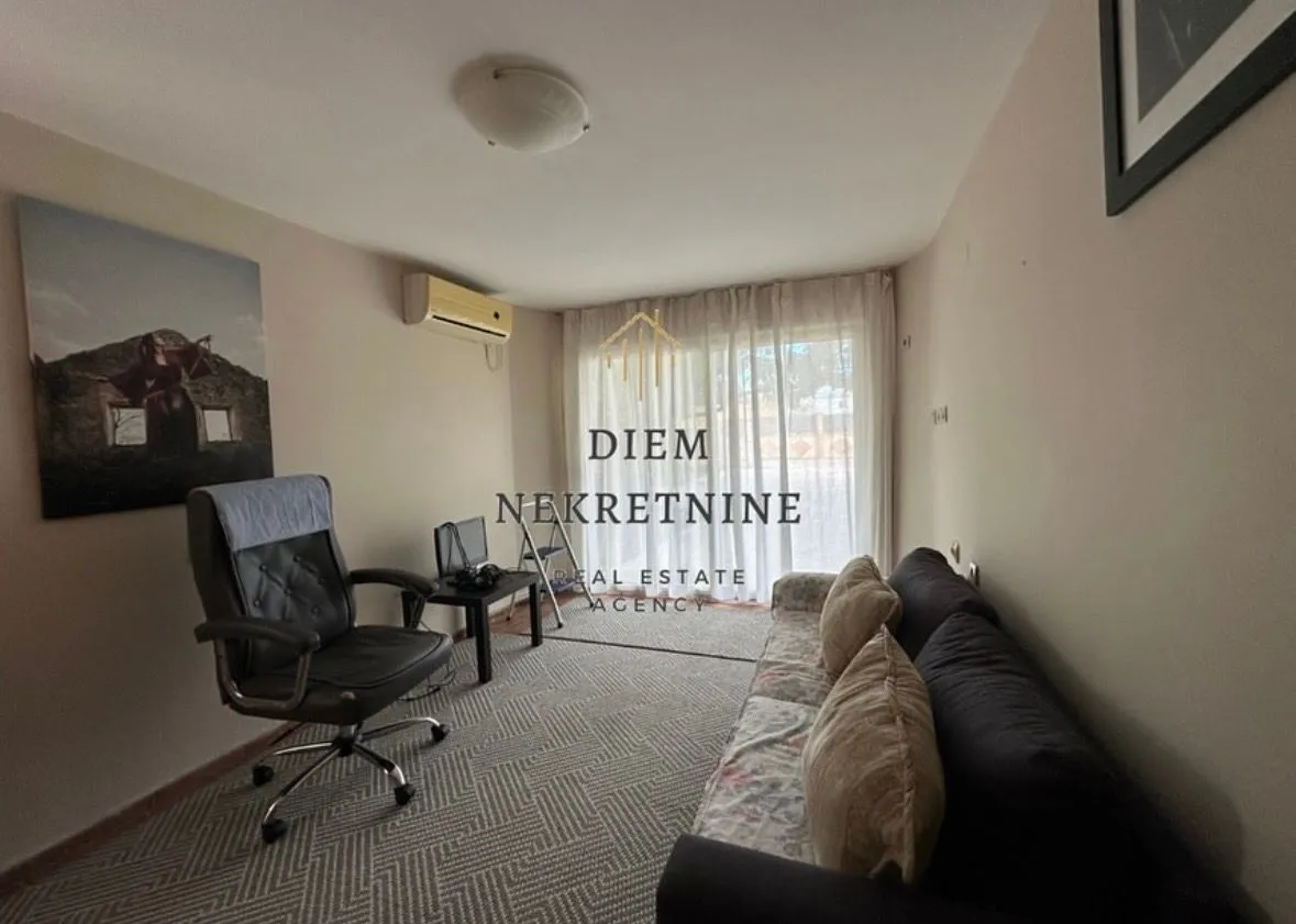 Rent, house, 180m², Donja Gorica, Podgorica