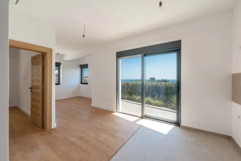 Prodaja, jednosoban stan, 49m², Petrovac, Budva - image 11