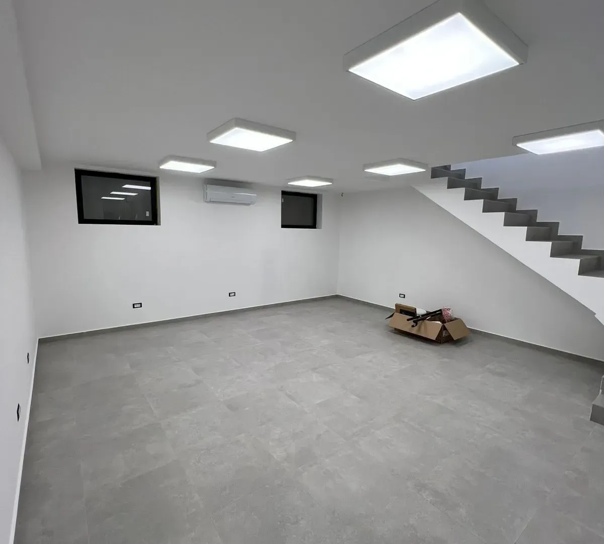 Rent, office space, 95m², City Kvart, Podgorica
