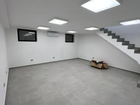 Rent, office space, 95m², City Kvart, Podgorica - image 7