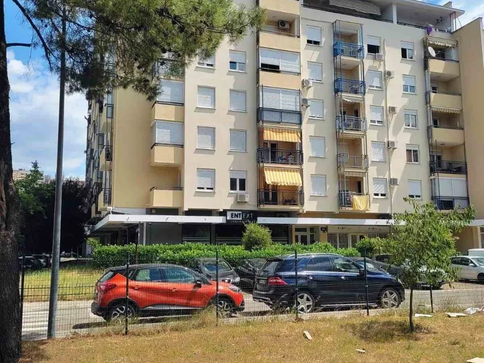 Rent, one bedroom apartment, 48m², Blok 6, Podgorica