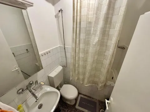 Rent, two bedroom apartment, 35m², Vračar Hram, Vračar Sve Podlokacije - image 4