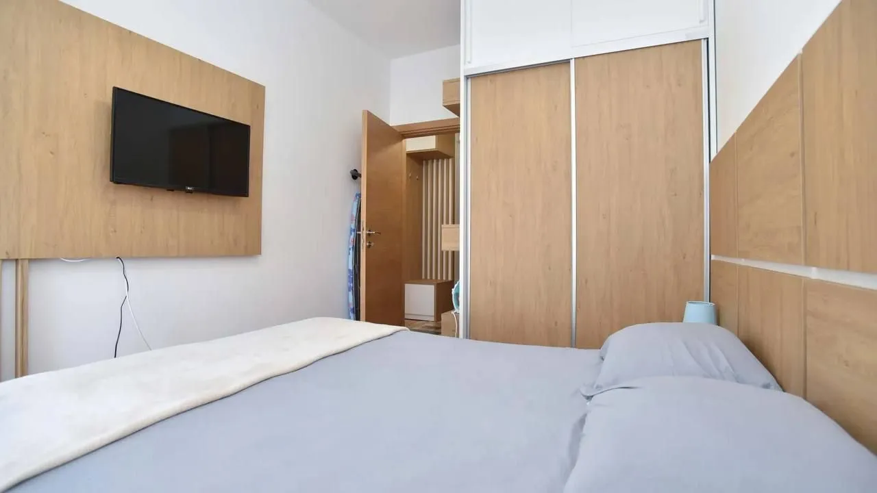Rent, two bedroom apartment, 42m², Golubovina, Budva