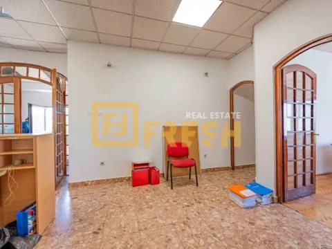Sale, office space, 106m², Stari Aerodrom, Podgorica - image 2