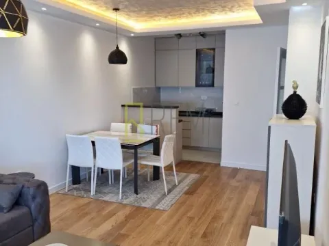 Izdavanje, jednosoban stan, 49m², City Kvart, Podgorica - image 4