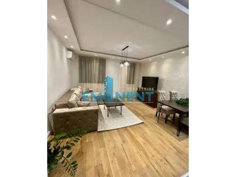 Rent, two bedroom apartment, 43m², Vračar Sve Podlokacije, Beograd - image 2