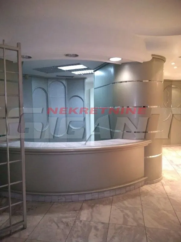 Izdavanje, poslovni prostor, 171m², Topličin venac, Beograd