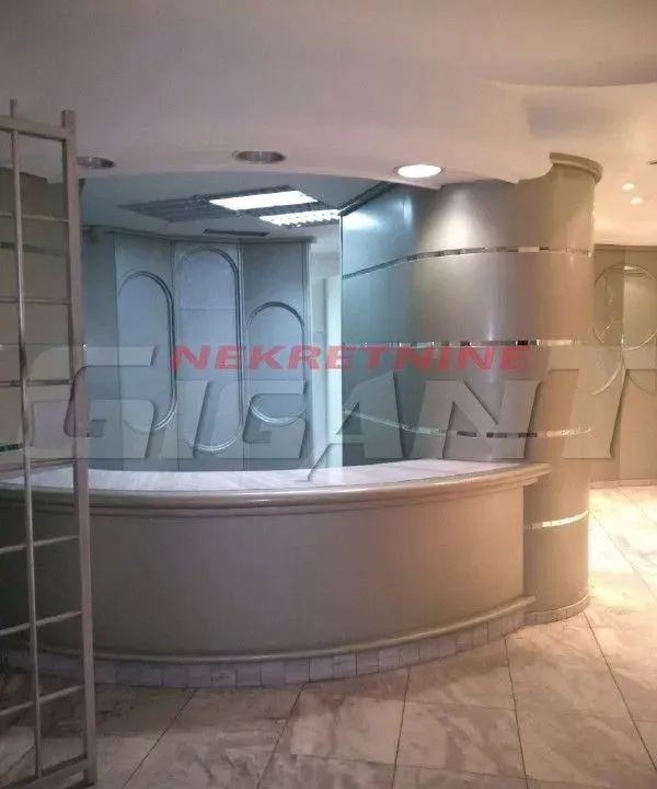 Izdavanje, poslovni prostor, 171m², Topličin venac, Beograd