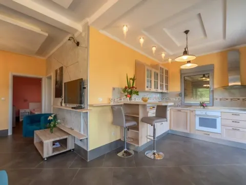 Sale, house, 274m², Buljarica, Budva - image 9