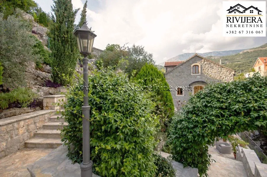 Prodaja, kuća, 226m², Podi, Herceg Novi