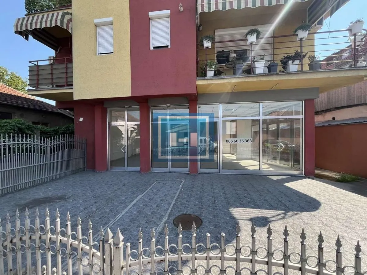 Sale, office space, 77m², Centar, Jagodina