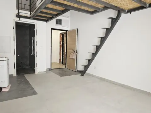 Prodaja, stan, 33m², Kluz, Zvezdara Sve Podlokacije - image 2