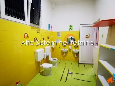 Izdavanje, kuća, 520m², Voždovac Sve Podlokacije, Beograd - image 18