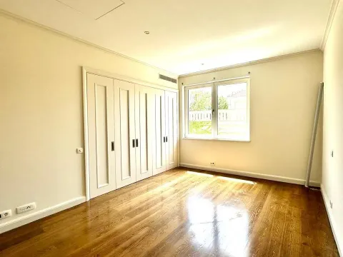 Prodaja, trosoban stan, 223m², Tivat, Crna Gora - image 10