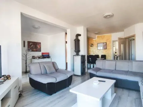 Sale, three bedroom apartment, 169m², Dubovica, Budva