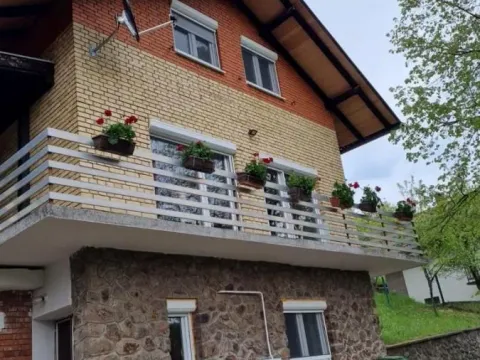 Sale, house, 154m², Beočin, Srbija