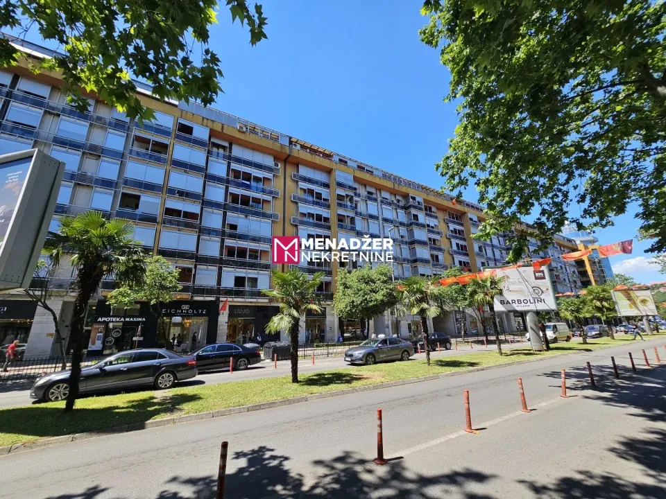 Izdavanje, dvosoban stan, 74m², Preko Morače, Podgorica