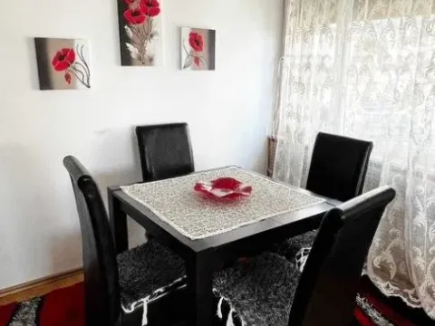 Rent, two bedroom apartment, 70m², Centar, Tivat - image 8
