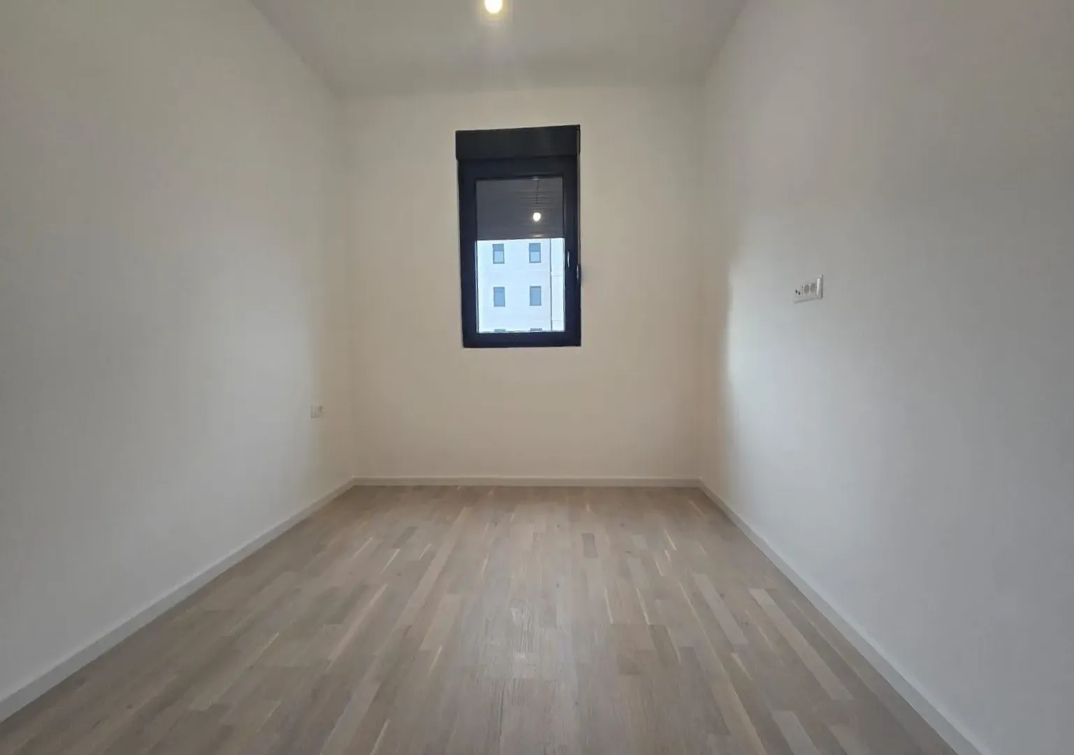 Prodaja, dvosoban stan, 64m², Tološi, Podgorica