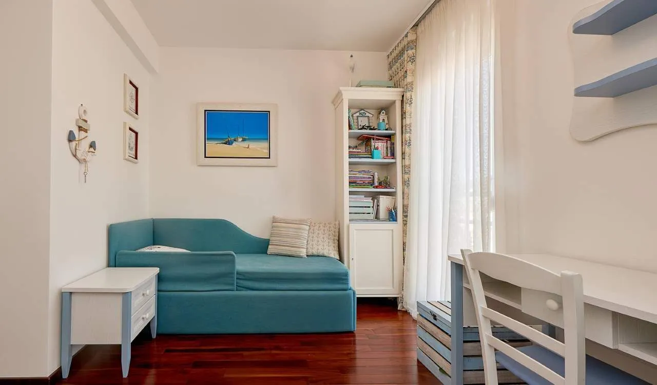 Prodaja, trosoban stan, 150m², Bečići, Budva