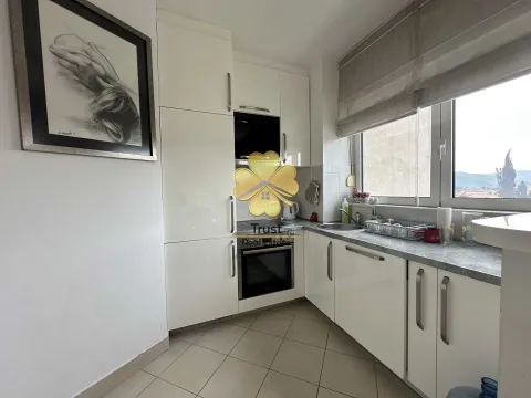 Izdavanje, trosoban stan, 100m², Blok 9, Podgorica - image 5