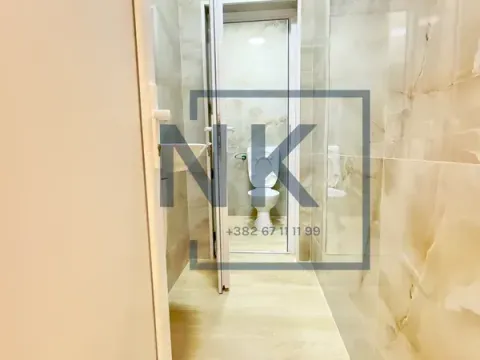 Izdavanje, poslovni prostor, 26m², Centar, Podgorica - image 2