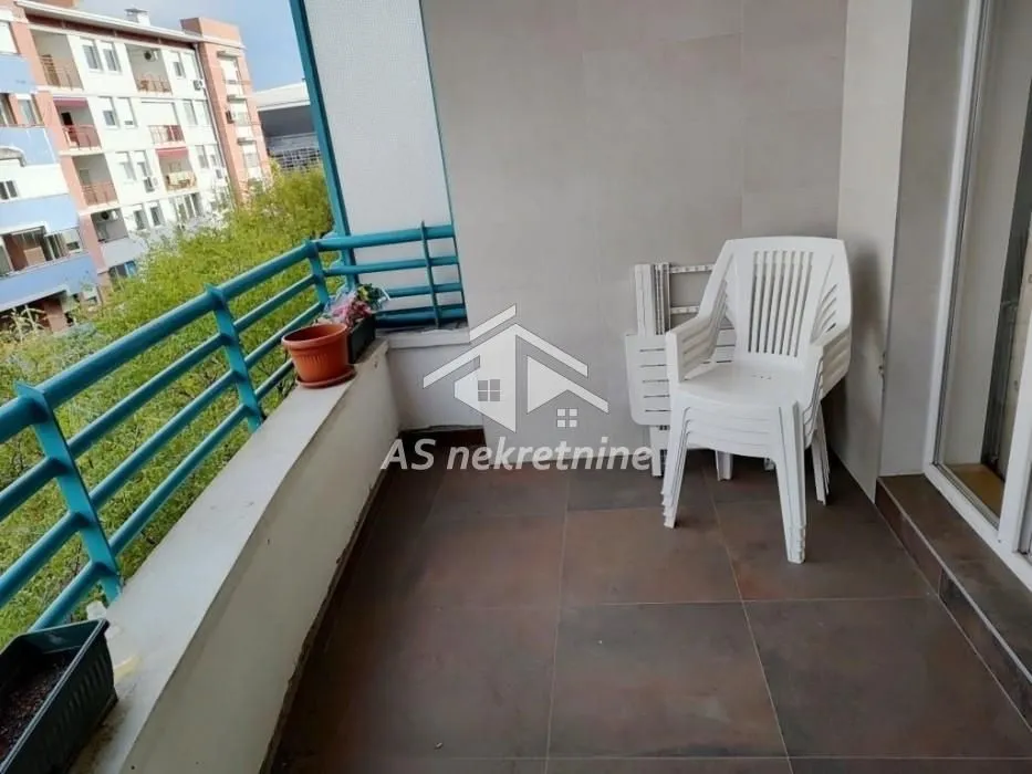 Izdavanje, trosoban stan, 92m², Novi Beograd Blok 29, Novi Beograd Sve Podlokacije