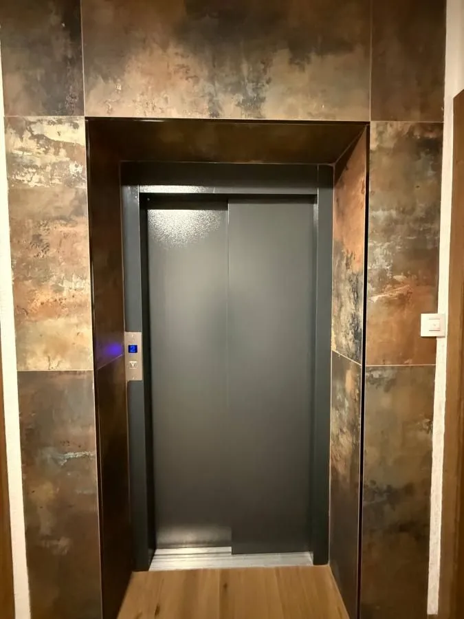 Prodaja, trosoban stan, 59m², Bulevar patrijarha Pavla, Novi Sad Sve Podlokacije