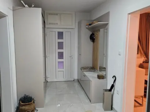 Rent, three bedroom apartment, 90m², Nemila, Herceg Novi - image 3