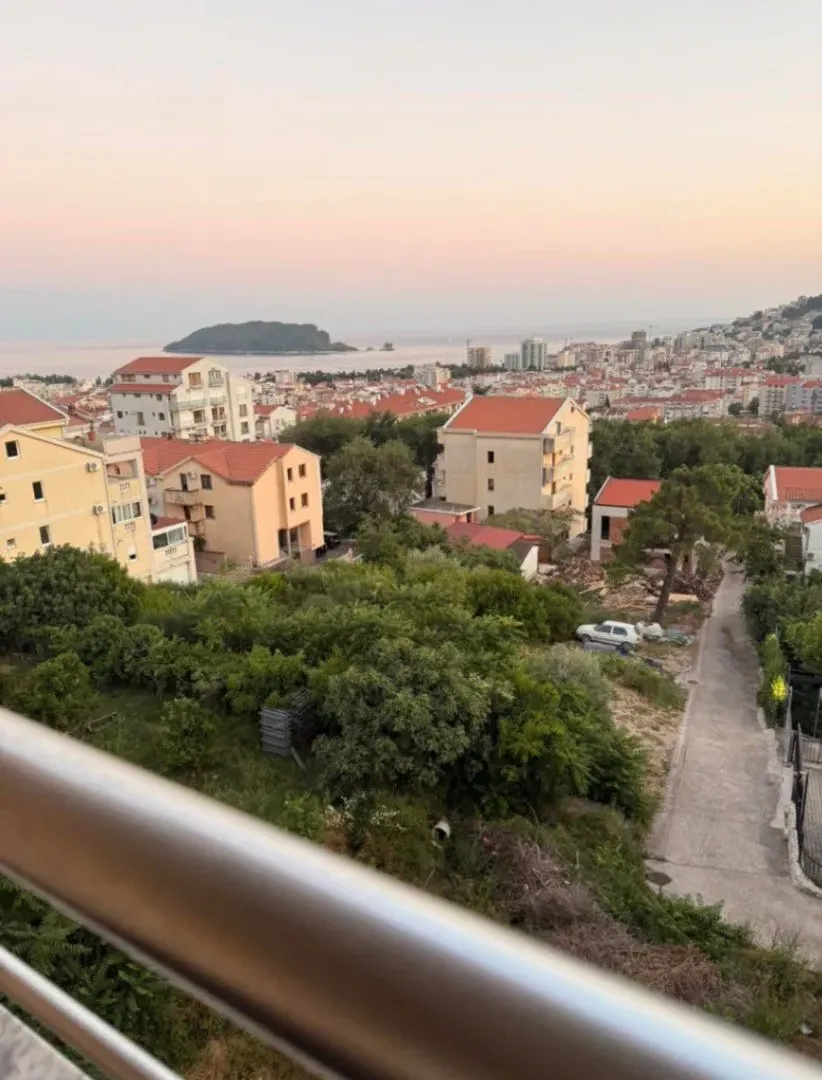 Sale, two bedroom apartment, 80m², Podmaine, Budva