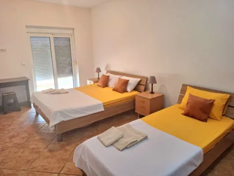 Daily-rent, one bedroom apartment, 56m², Buljarica, Budva - image 6