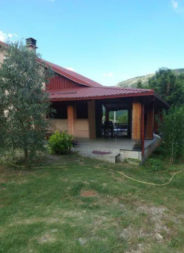 Sale, house, 160m², Zlatica, Podgorica