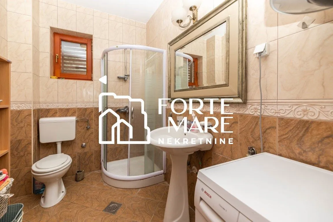 Prodaja, jednosoban stan, 63m², Baošići, Herceg Novi