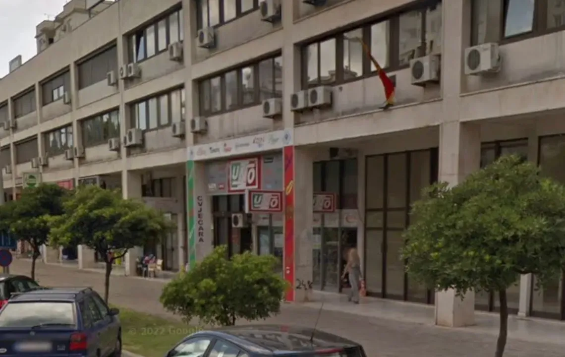 Sale, office space, 47m², Centar, Bar