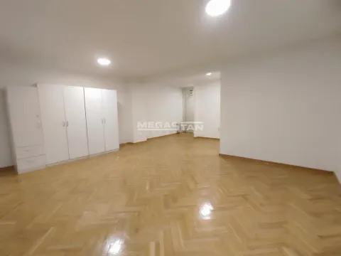 Rent, office space, 59m², Vračar Centar, Vračar Sve Podlokacije - image 2