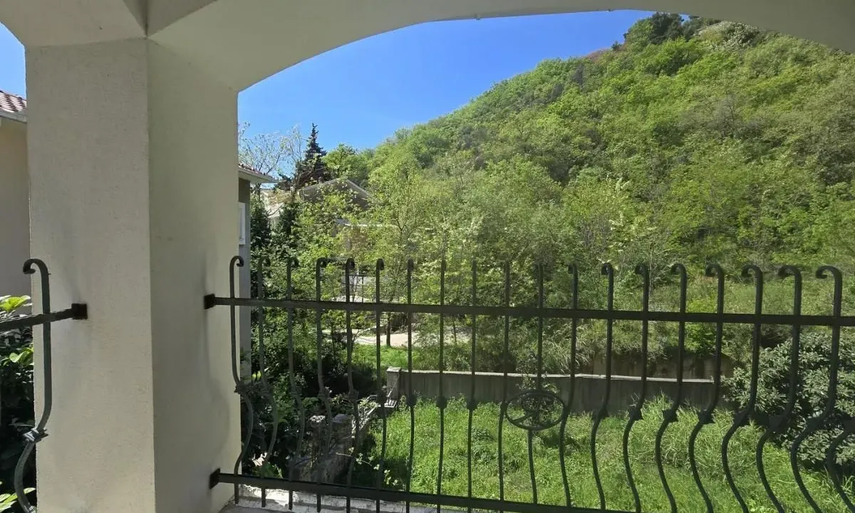 Sale, house, 333m², Bečići, Budva