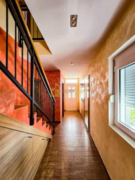 Izdavanje, trosoban stan, 150m², Zabjelo, Podgorica - image 11