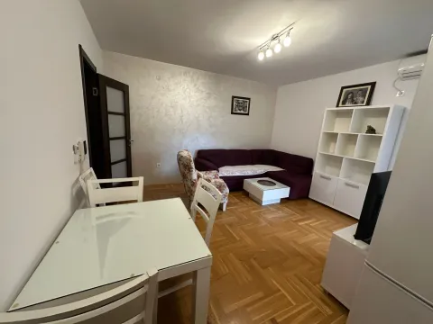 Izdavanje, jednosoban stan, 52m², Budva, Crna Gora - image 2
