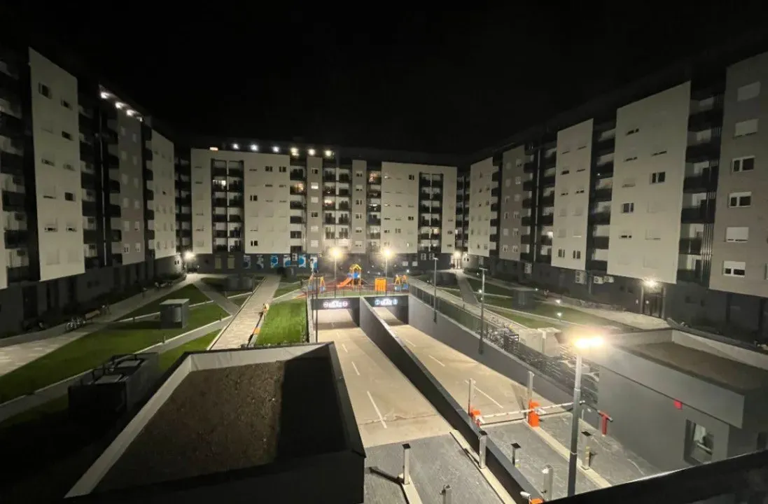 Prodaja, četvorosoban stan, 77m², Novi Sad Sve Podlokacije, Novi Sad