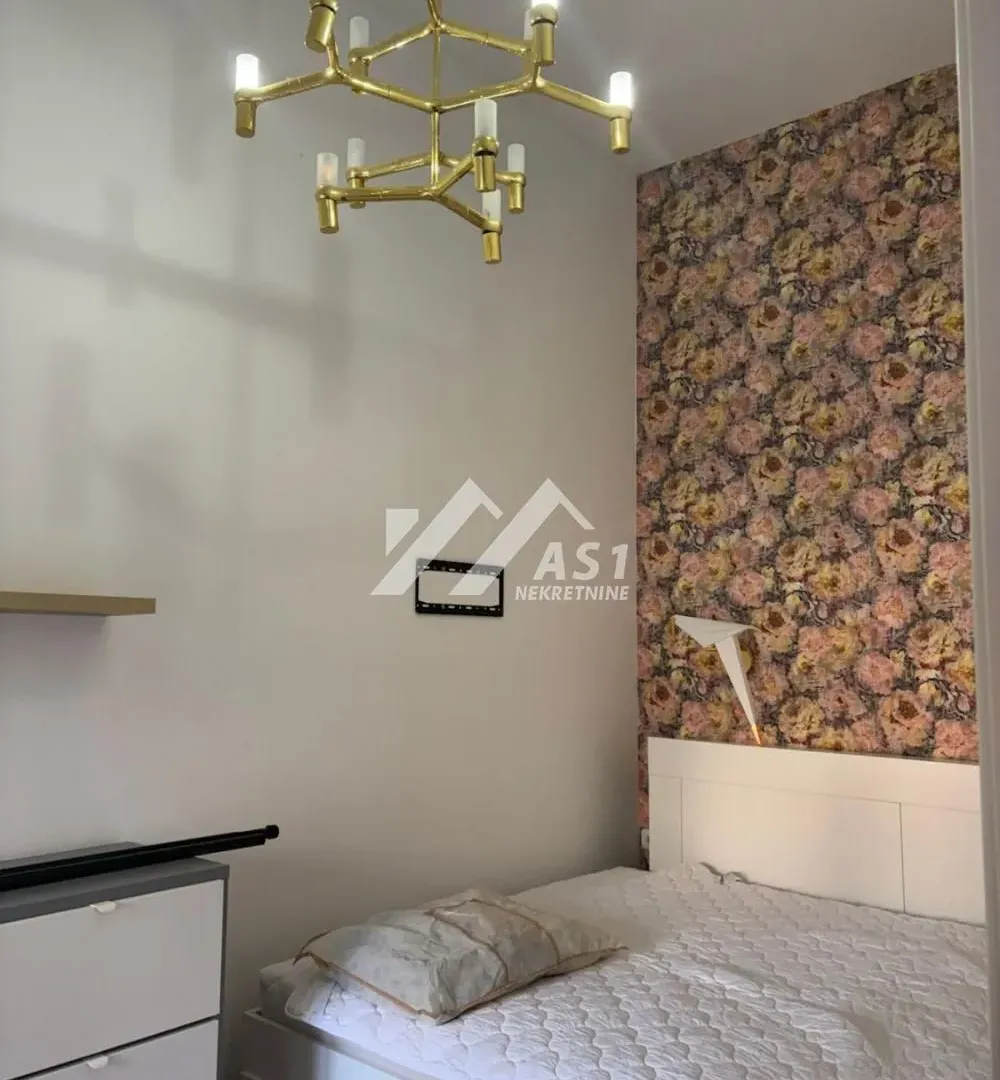 Izdavanje, trosoban stan, 70m², Grbavica, Novi Sad Sve Podlokacije