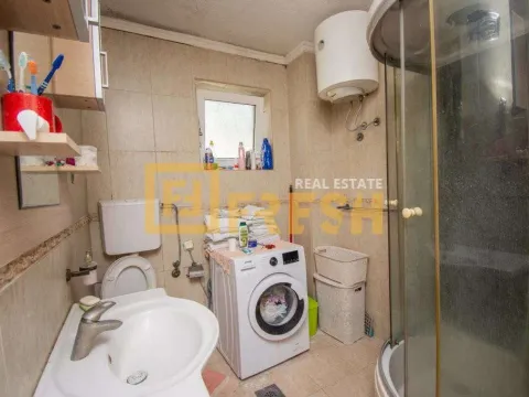 Prodaja, kuća, 356m², Murtovina, Podgorica - image 13